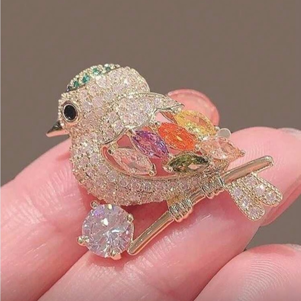 Charming Gold and Multicolor Bird Brooch🦜